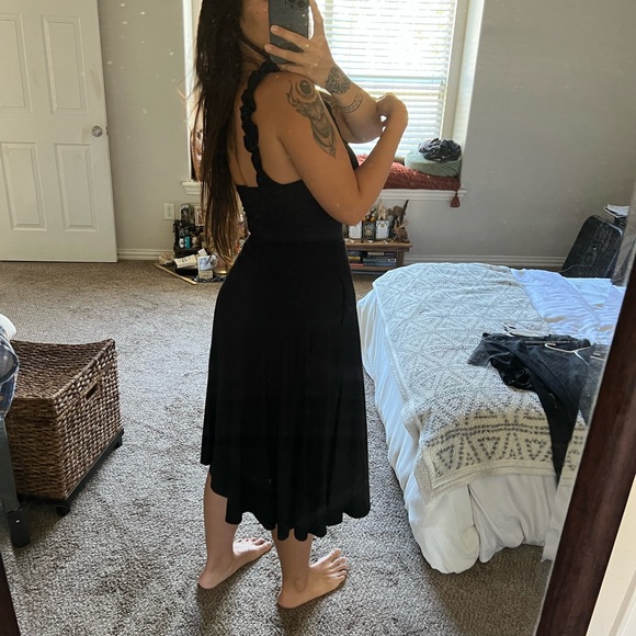 Reformation Eda Ruffle Strap Midi Dress | Size Medium - Picture 2 of 3